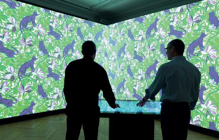 Le dispositif interactif qui permet de créer et projeter son papier peint dans une pièce est l’attraction actuelle du musée.