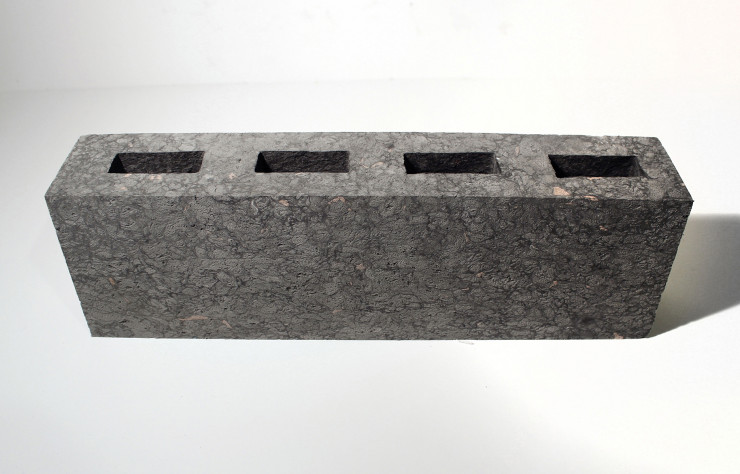 Une brique de papier, point de départ du design modulaire de Lee WooJai.