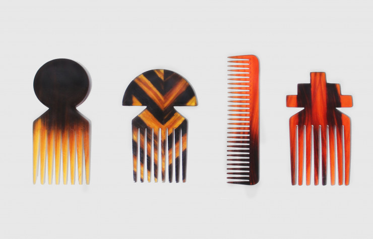 « Hair Highway » (2014) se décline autant sous forme d’accessoires que de meubles. Ou comment le cheveu, recyclé dans une résine remplace l’écaille ou la marqueterie.