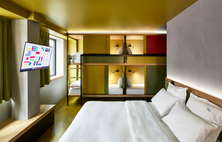 A Paris, au Yooma, les chambres sont conçues pour les familles et les petits groupes.