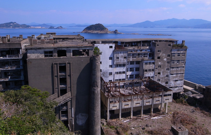 Dès que l’on prend un peu de hauteur, on distingue parfaitement la côte et les îlots qui voisinent Nagasaki.