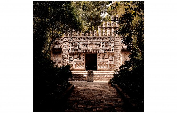 Le Palais principal de Hochob (État du Campeche) a été reconstitué dans les jardins du Musée national d’anthropologie.