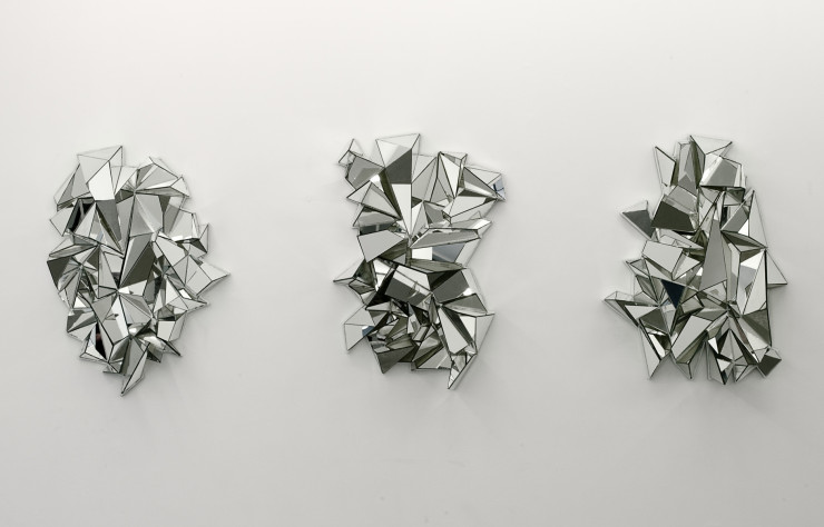 Plus que des miroirs, les scupltures « SANS90DEGRÉS » (2012, galerie Armel Soyer).
