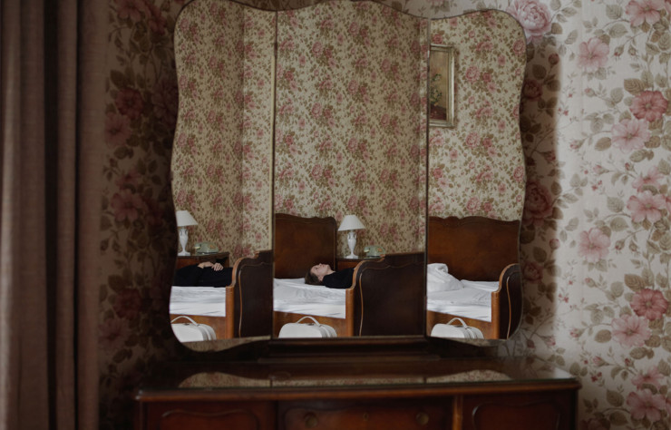 Room 21 (2011). Série « Do Not Disturb ».