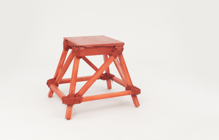 Tabouret « Dirty Connections ».