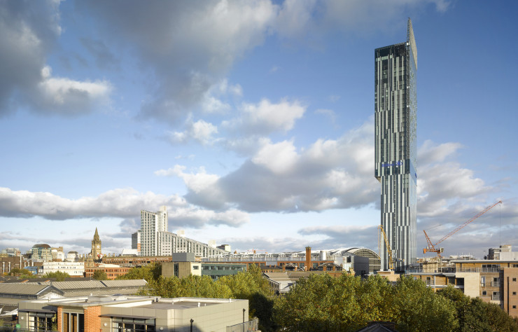 Manchester Beetham Tower (Hilton Tower) de SimpsonHaugh (2006).