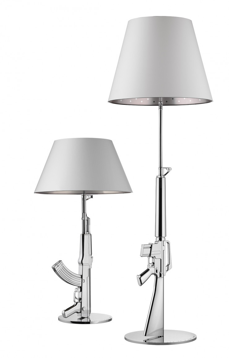 Lampe de table et lampadaire « Gun », en finitions Chrome.