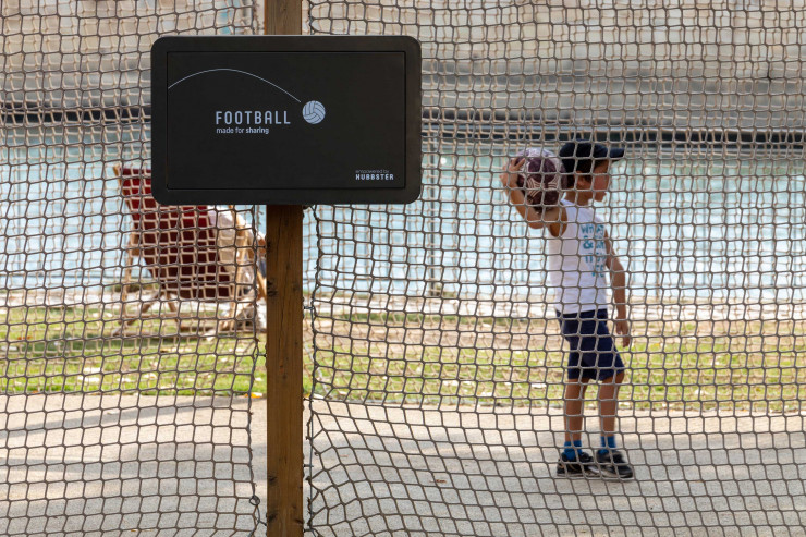 OurHub, une box connectée pour partager le plaisir d’une activité comme le football.