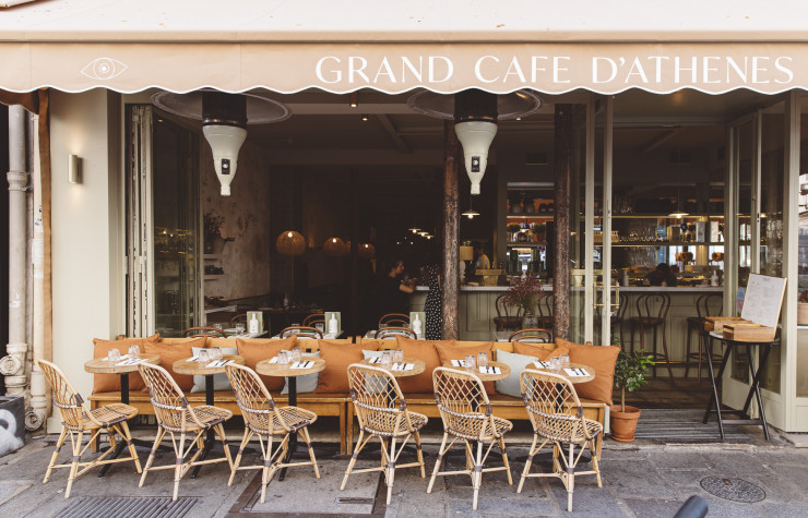Le faubourg Saint-Denis est en pleine métamorphose. Des enseignes sans prétention et pourtant délicieuses y élisent domicile, à l’image du Grand Café d’Athènes.