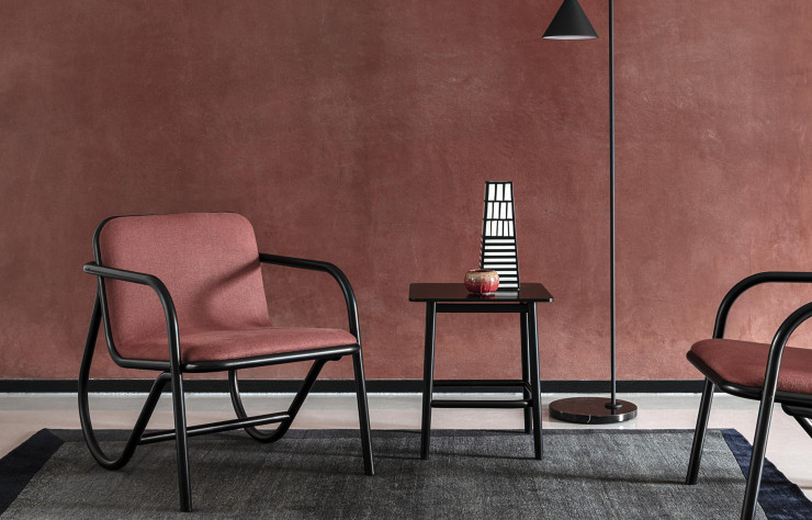 En 2019, le fauteuil N.200 de Michael Anastassiades pour Gebrüder Thonet Vienna, a remporté, à peine sorti, un Archiproducts Design Award.