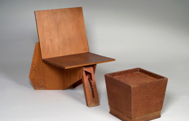 Plus connus pour ses réalisations architecturales, Frank Lloyd Wright a également signé de nombreuses pièces de mobilier, dont certaines sont encore éditées par Cassina.
