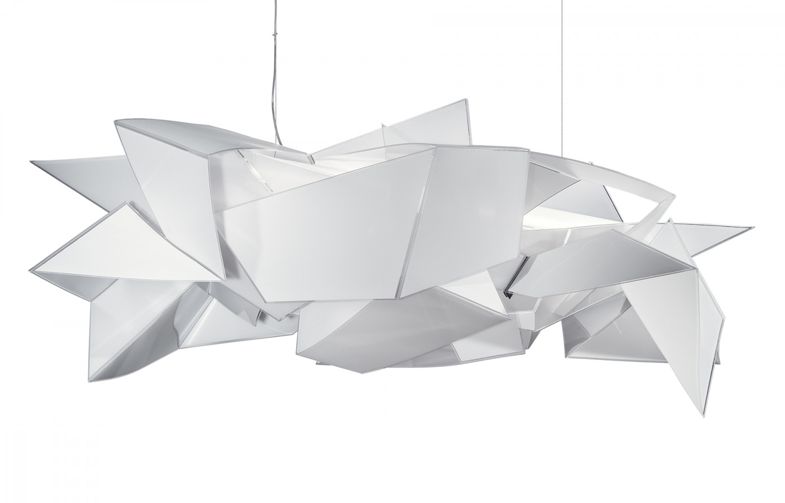 Suspension Cordoba en Cristalflex, design Daniel Libeskind, 2 927 €. Slamp.