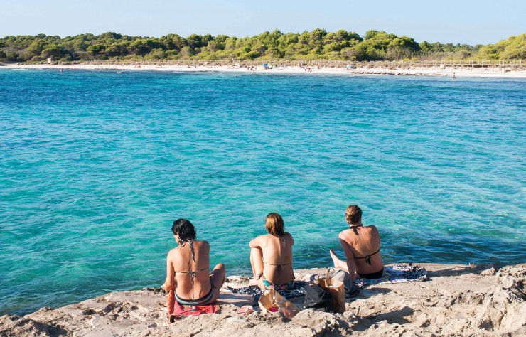 Au sud de Minorque, les plages ne manquent pas mais les criques plus paisibles se méritent.