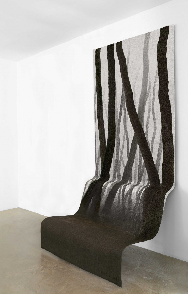 Banc Forest réalisé par Sebastian Bergne avec l’atelier Bernet (galerie Ymer & Malta, 2020).