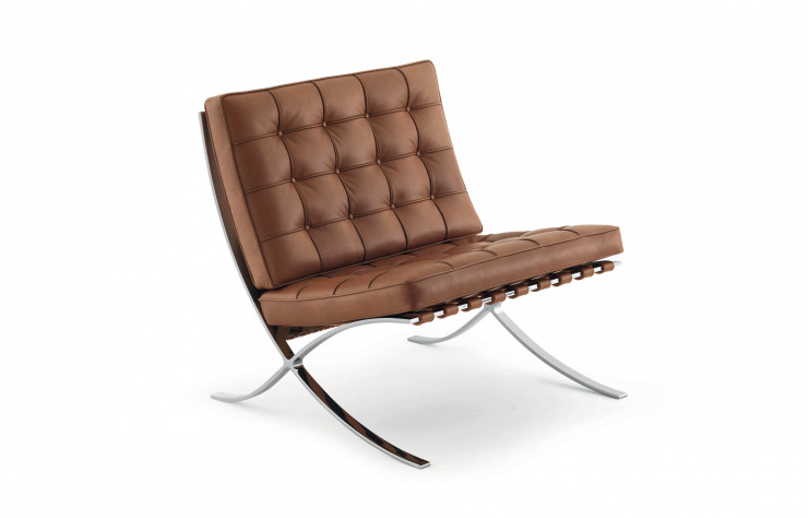 Le fauteuil Barcelona, de Mies van der Rohe, en version « Relax » (rembourrage plus souple et cuir pleine fleur). Succès garanti.