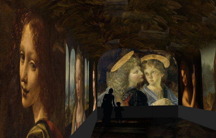 La nouvelle galerie est animée par les œuvres de De Vinci projetées aux murs, créant ainsi une expérience inédite.
