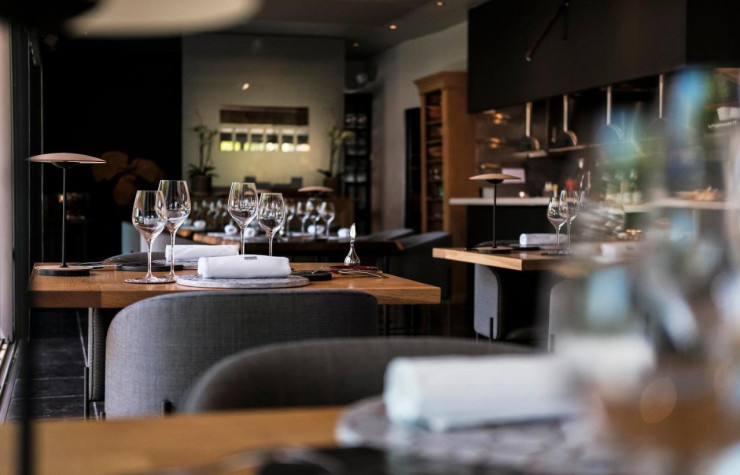 Feutrée et discrète, la table de l’Auberge Basque distille une atmosphère tranquille.