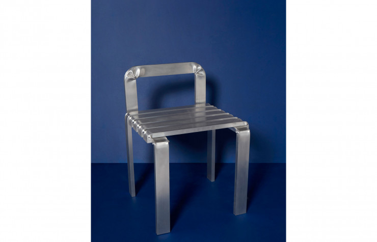 Chaise « The Unstressed Chair », en tôle d’aluminium pliée