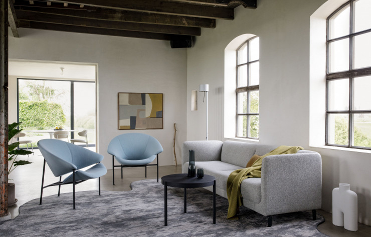 Le fauteuil Glider, de Luca Nichetto, à l’esthétique audacieuse, peut être admiré sous tous les angles.