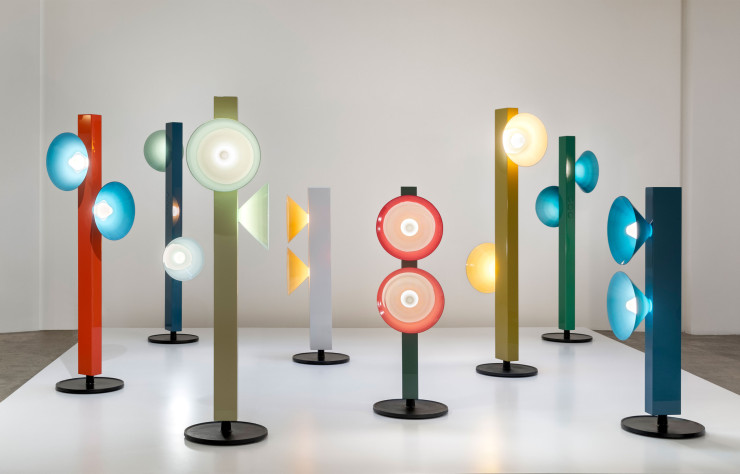 After exhibiting the Barber & Osgerby lamps, Galerie Kreo launched its NFT collection with a creation of the duo.
